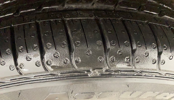 2020 Tata Tiago XZ PLUS PETROL, Petrol, Manual, 67,710 km, Right Front Tyre Tread