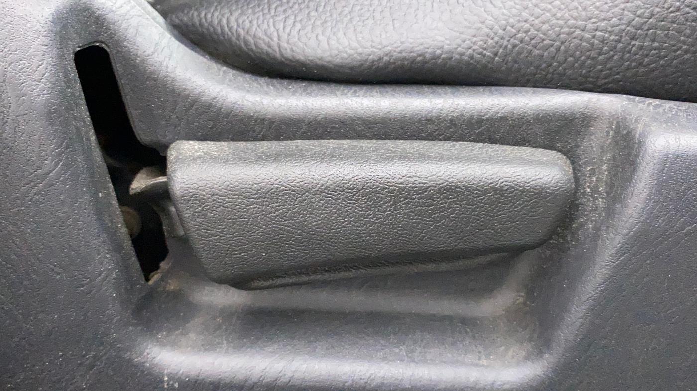 2020 Maruti Alto VXI, Petrol, Manual, 69,667 km, Driver Side Adjustment Panel