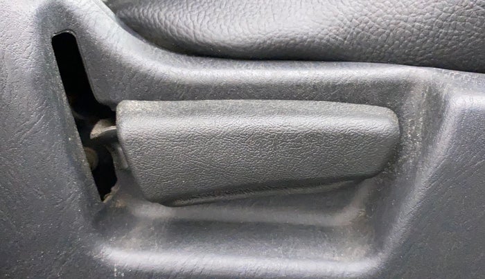 2020 Maruti Alto VXI, Petrol, Manual, 69,667 km, Driver Side Adjustment Panel
