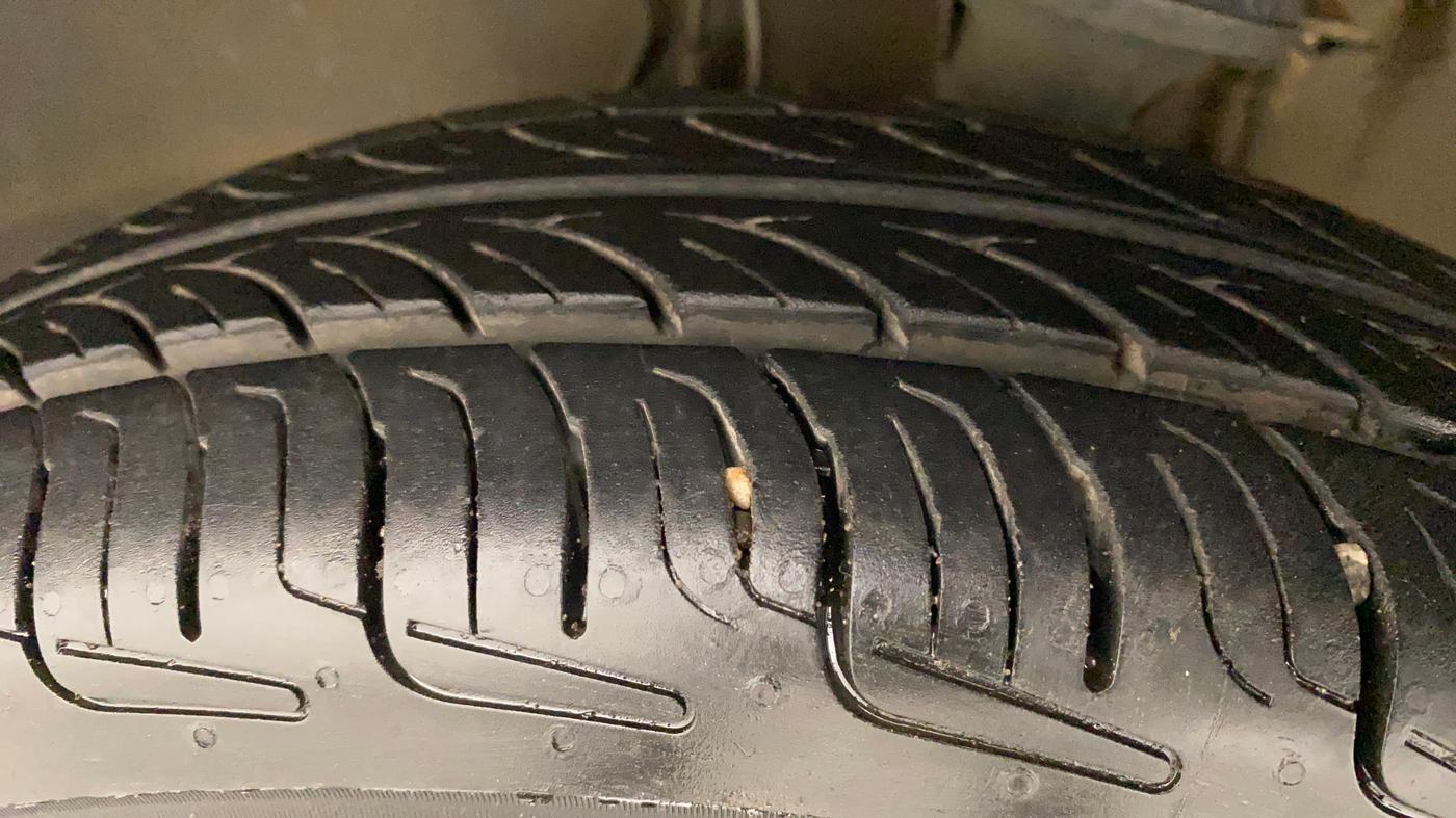 2020 Maruti Alto VXI, Petrol, Manual, 69,667 km, Left Front Tyre Tread