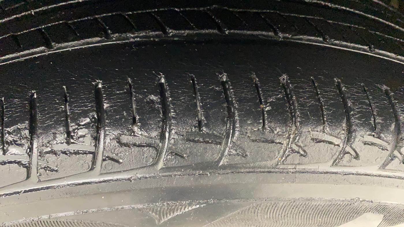 2018 Maruti Ertiga VXI, Petrol, Manual, 57,983 km, Right Front Tyre Tread