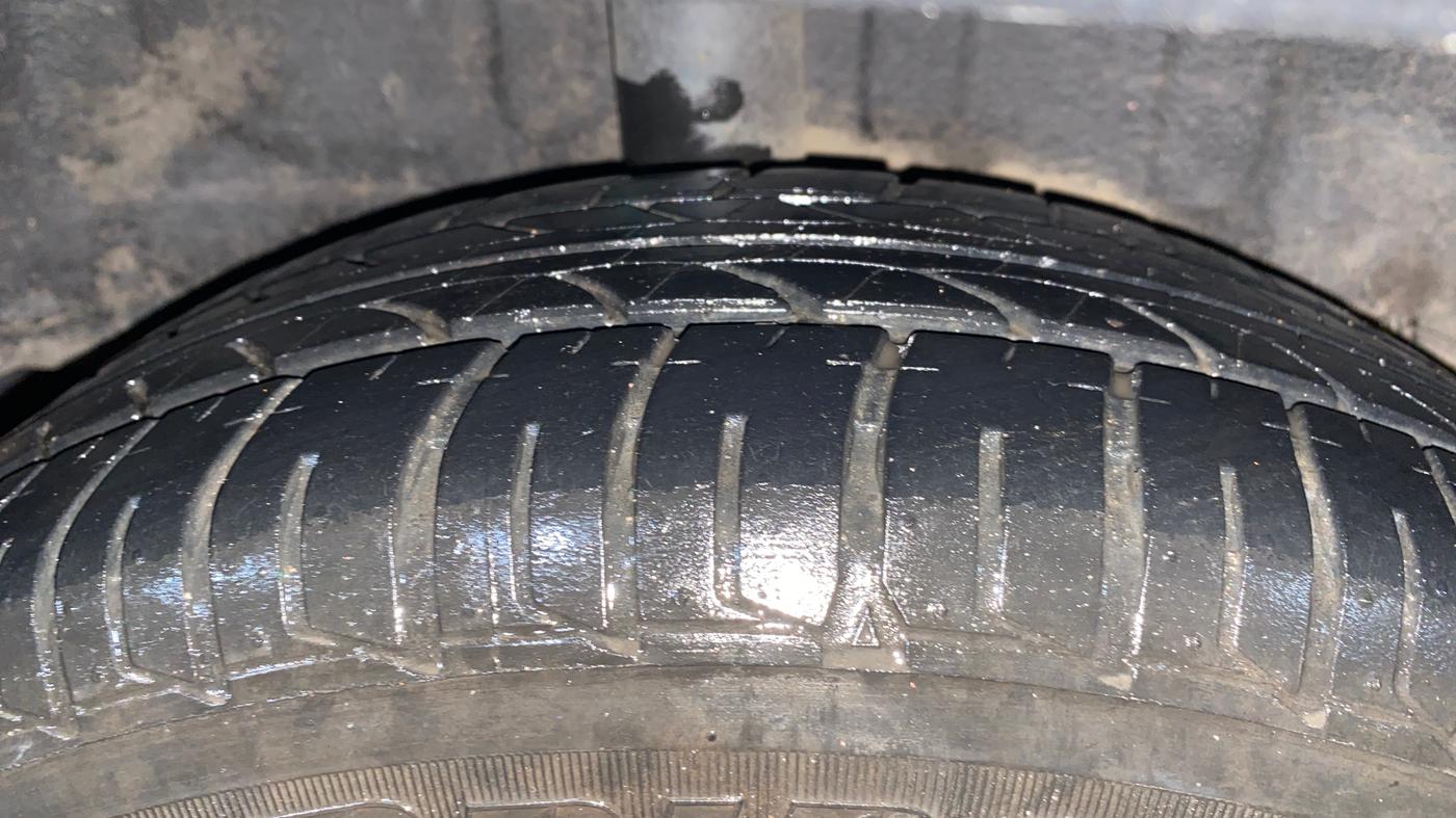 2017 Toyota Etios CROSS 1.2 G, Petrol, Manual, 1,09,423 km, Right Rear Tyre Tread