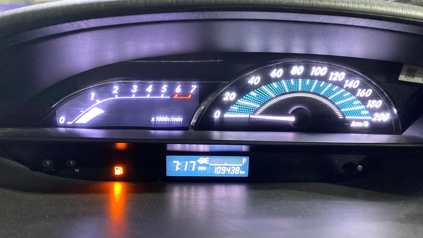 2017 Toyota Etios CROSS 1.2 G, Petrol, Manual, 1,09,423 km, Odometer Image