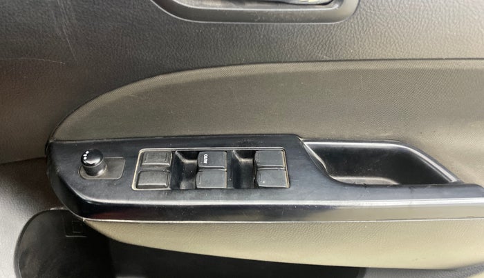 2014 Maruti Swift VXI, Petrol, Manual, 61,813 km, Driver Side Door Panels Control