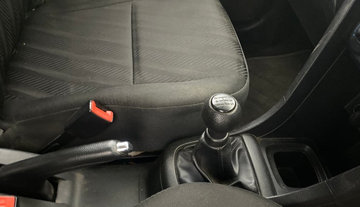 2014 Maruti Swift VXI, Petrol, Manual, 61,813 km, Gear Lever