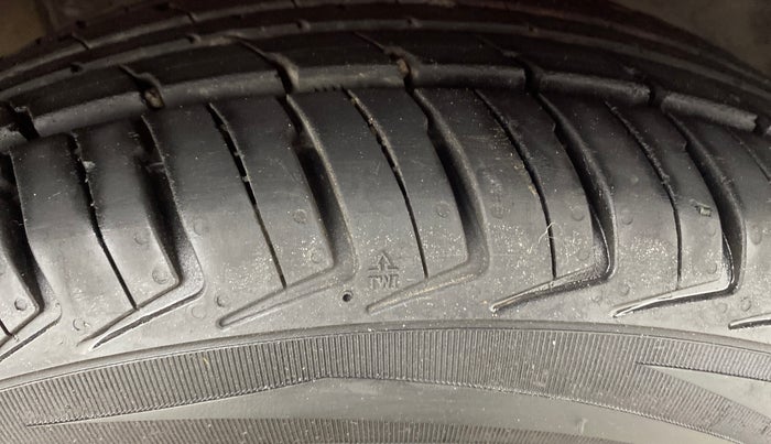 2018 Datsun Redi Go S, Petrol, Manual, 59,438 km, Right Front Tyre Tread
