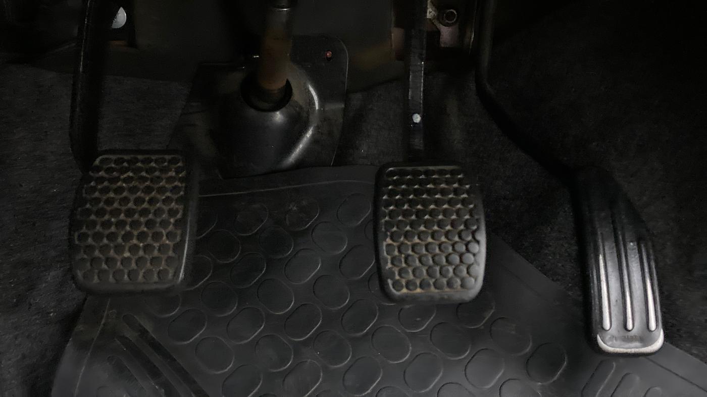 2012 Maruti Alto LXI, Petrol, Manual, 41,411 km, Pedals