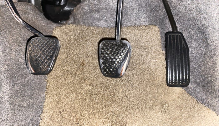 2014 Honda Amaze 1.2L I-VTEC SX, Petrol, Manual, 1,39,533 km, Pedals