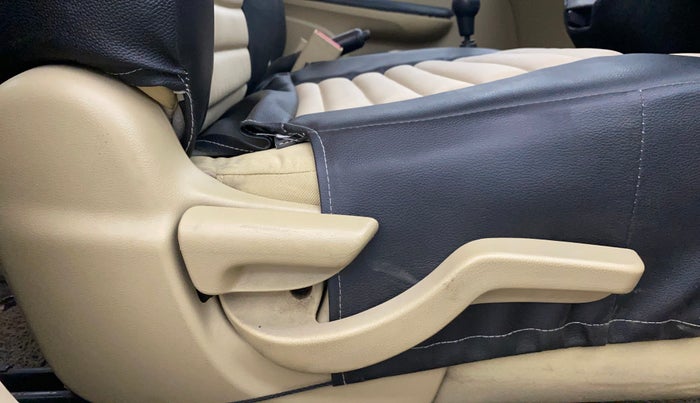 2014 Honda Amaze 1.2L I-VTEC SX, Petrol, Manual, 1,39,533 km, Driver Side Adjustment Panel