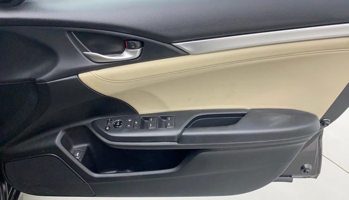 2019 Honda Civic ZX CVT PETROL, Petrol, Automatic, 24,980 km, Driver Side Door Panels Control