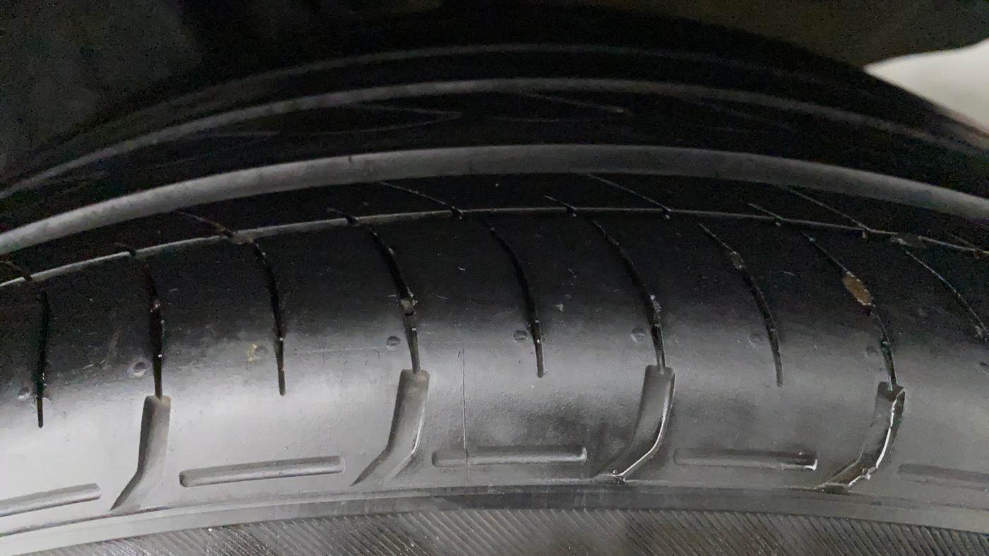 2019 Honda Civic ZX CVT PETROL, Petrol, Automatic, 24,980 km, Left Rear Tyre Tread