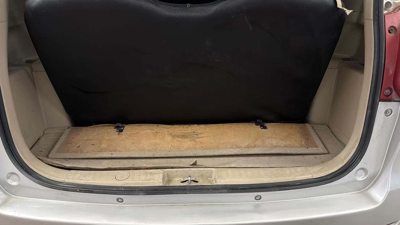 2015 Maruti Ertiga VXI, Petrol, Manual, 52,313 km, Boot Inside