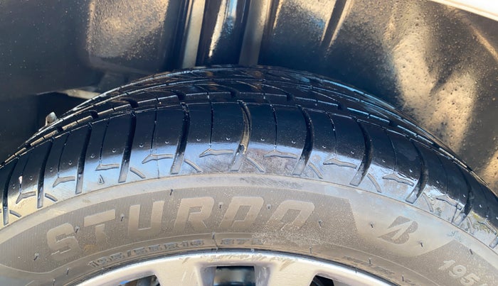 2018 Maruti Ciaz S 1.4 MT PETROL, Petrol, Manual, 1,15,740 km, Right Rear Tyre Tread