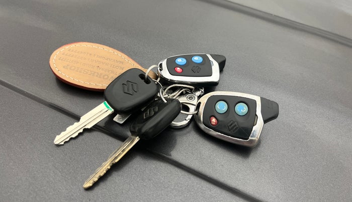 2017 Maruti Alto K10 LXI CNG (AIRBAG), CNG, Manual, 87,653 km, Key Close Up