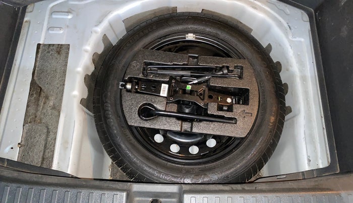 2022 Skoda KUSHAQ STYLE 1.0L TSI AT (6 AIRBAGS), Petrol, Automatic, 47,950 km, Spare Tyre