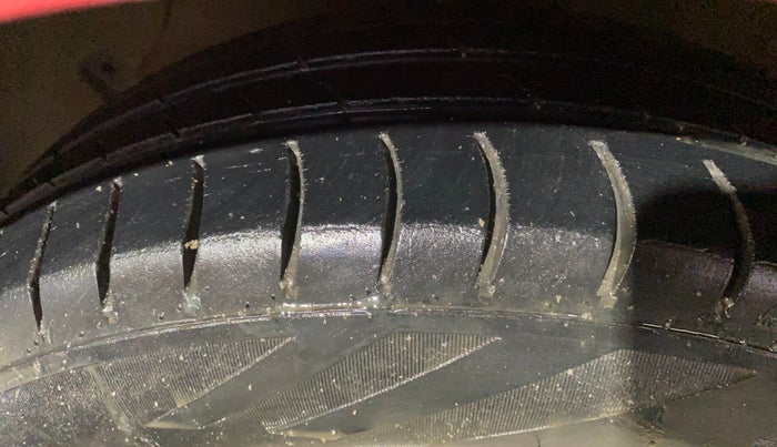 2014 Hyundai Xcent S 1.2, Petrol, Manual, 70,366 km, Left Front Tyre Tread