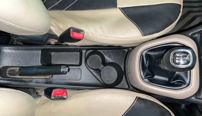 2014 Hyundai Xcent S 1.2, Petrol, Manual, 70,366 km, Gear Lever