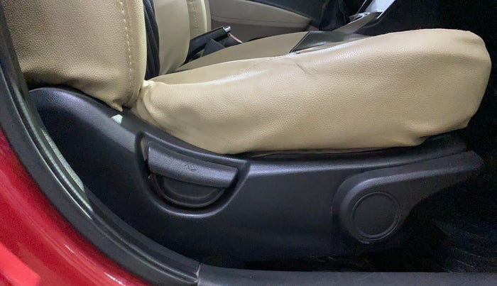 2014 Hyundai Xcent S 1.2, Petrol, Manual, 70,366 km, Driver Side Adjustment Panel