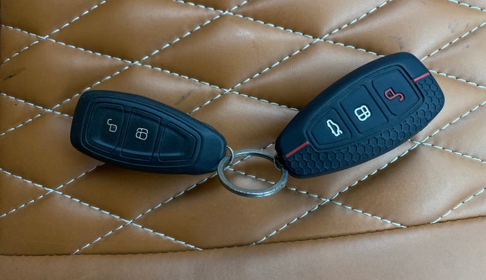 2017 Ford Ecosport TITANIUM 1.5L PETROL AT, Petrol, Automatic, 1,14,990 km, Key Close Up