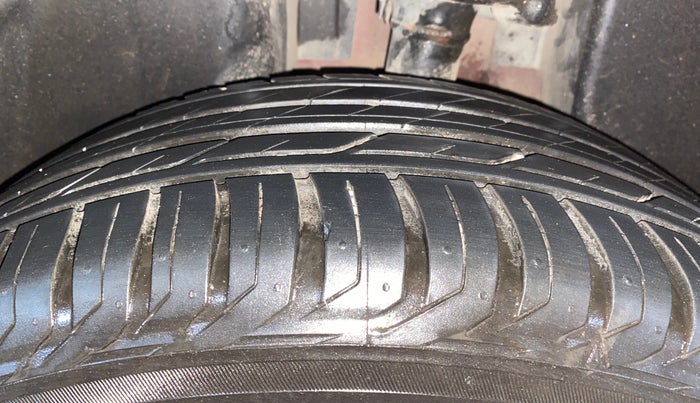 2018 Jeep Compass LONGITUDE 2.0 DIESEL, Diesel, Manual, 39,388 km, Left Rear Tyre Tread