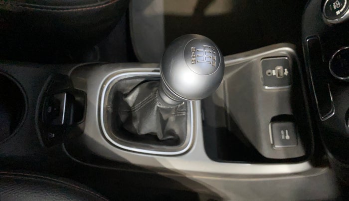 2018 Jeep Compass LONGITUDE 2.0 DIESEL, Diesel, Manual, 39,388 km, Gear Lever