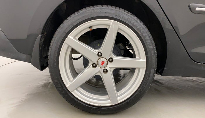 2021 Hyundai Verna SX 1.5 CRDI, Diesel, Manual, 18,823 km, Right Rear Wheel