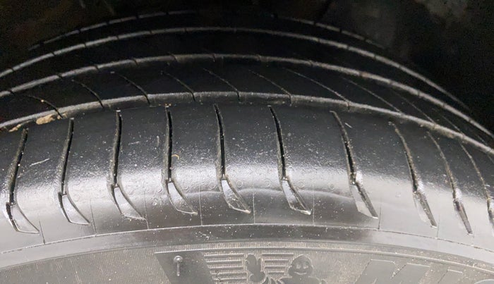 2021 Hyundai Verna SX 1.5 CRDI, Diesel, Manual, 18,823 km, Right Front Tyre Tread