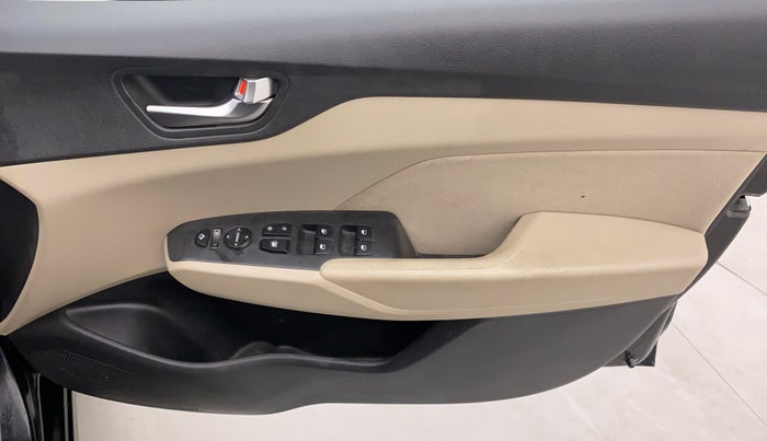 2021 Hyundai Verna SX 1.5 CRDI, Diesel, Manual, 18,823 km, Driver Side Door Panels Control