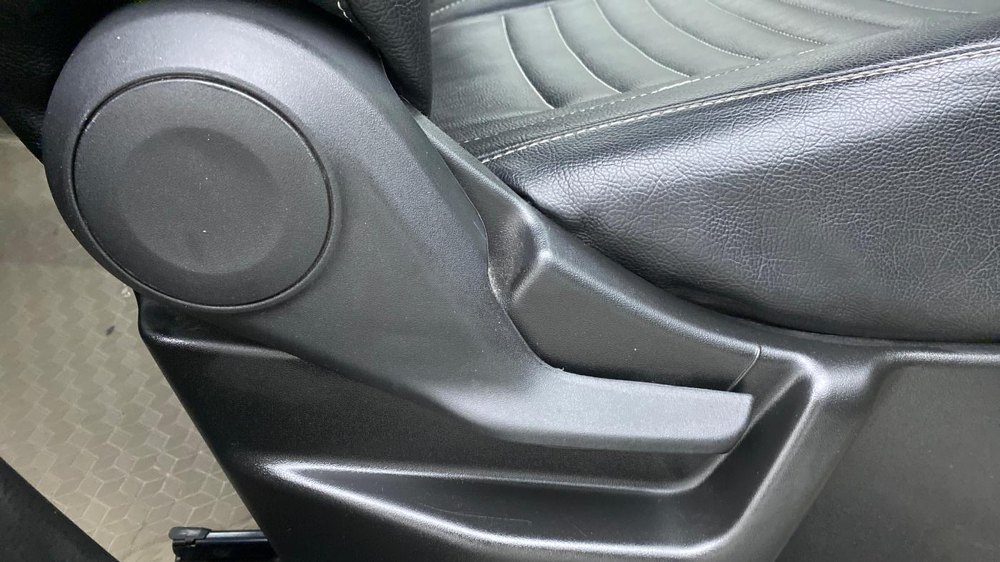 2021 Maruti New Wagon-R 1.0 Lxi (o) cng, CNG, Manual, 36,016 km, Driver Side Adjustment Panel