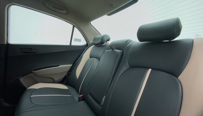 2020 Hyundai Xcent S 1.2, Petrol, Manual, 32,256 km, Right Side Rear Door Cabin