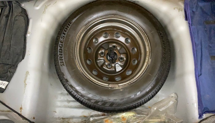 2016 Hyundai Eon ERA +, Petrol, Manual, 65,616 km, Spare Tyre