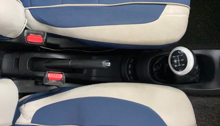 2017 Maruti Wagon R 1.0 VXI, Petrol, Manual, 41,273 km, Gear Lever