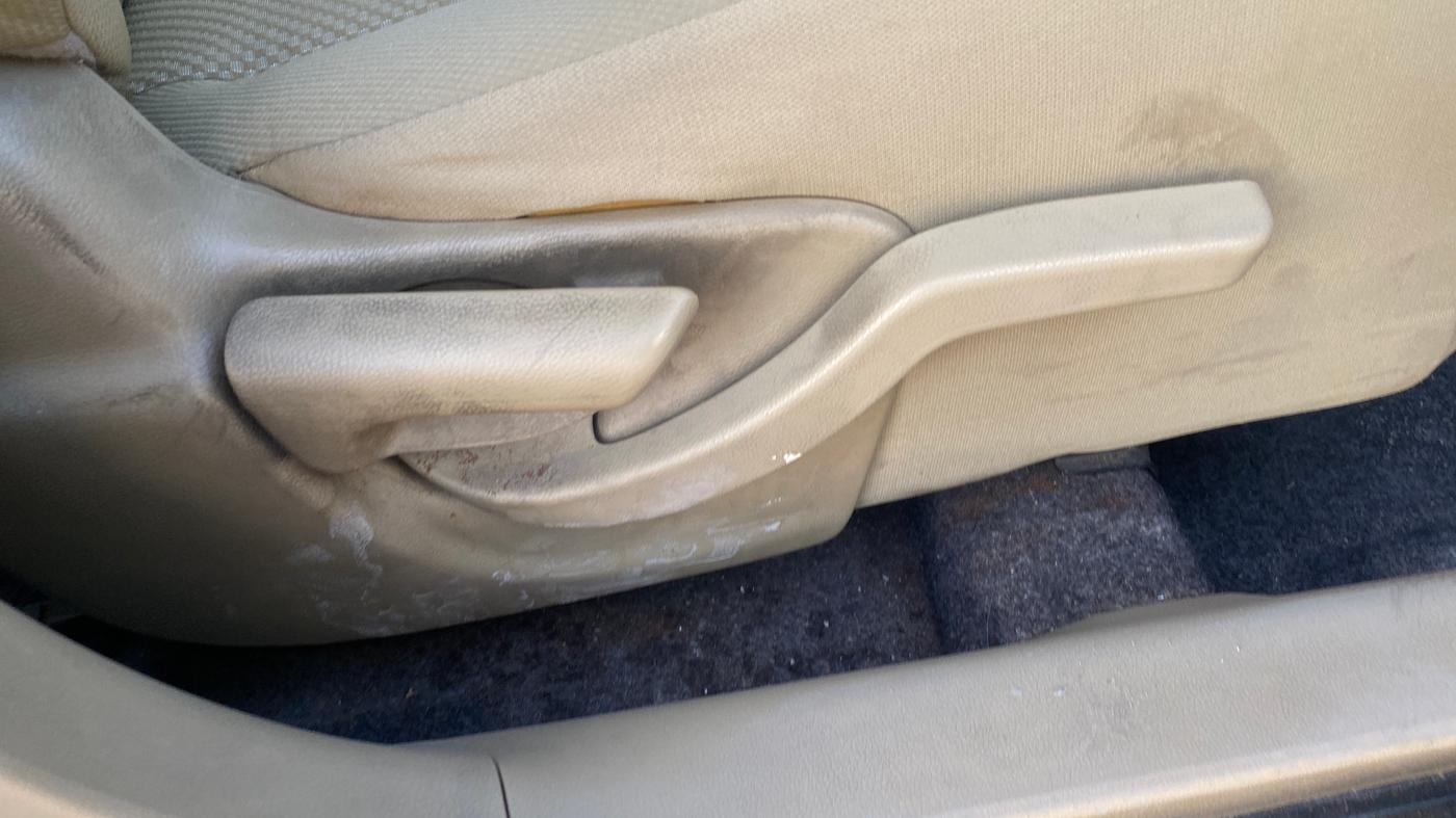 2015 Honda Brio S MT, Petrol, Manual, 26,647 km, Driver Side Adjustment Panel