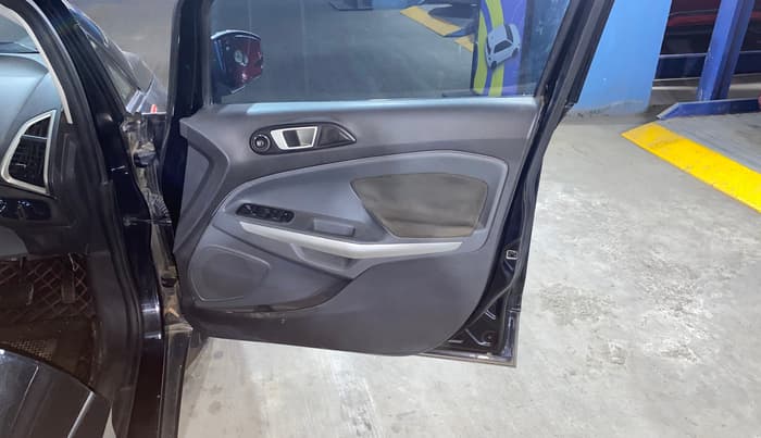 2016 Ford Ecosport TITANIUM 1.5L PETROL AT, Petrol, Automatic, 83,058 km, Driver Side Door Panels Control