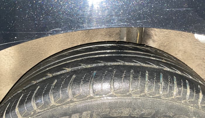 2016 Ford Ecosport TITANIUM 1.5L PETROL AT, Petrol, Automatic, 83,058 km, Left Rear Tyre Tread