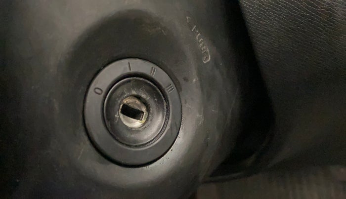 2017 Honda Brio VX AT, Petrol, Automatic, 50,114 km, Keyless Start/ Stop Button