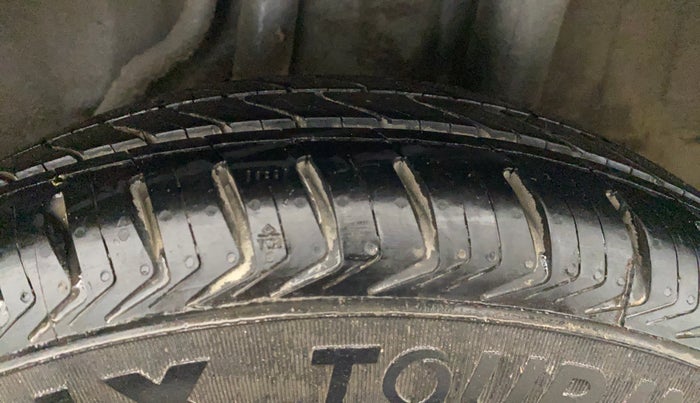 2017 Honda Brio VX AT, Petrol, Automatic, 50,114 km, Left Rear Tyre Tread