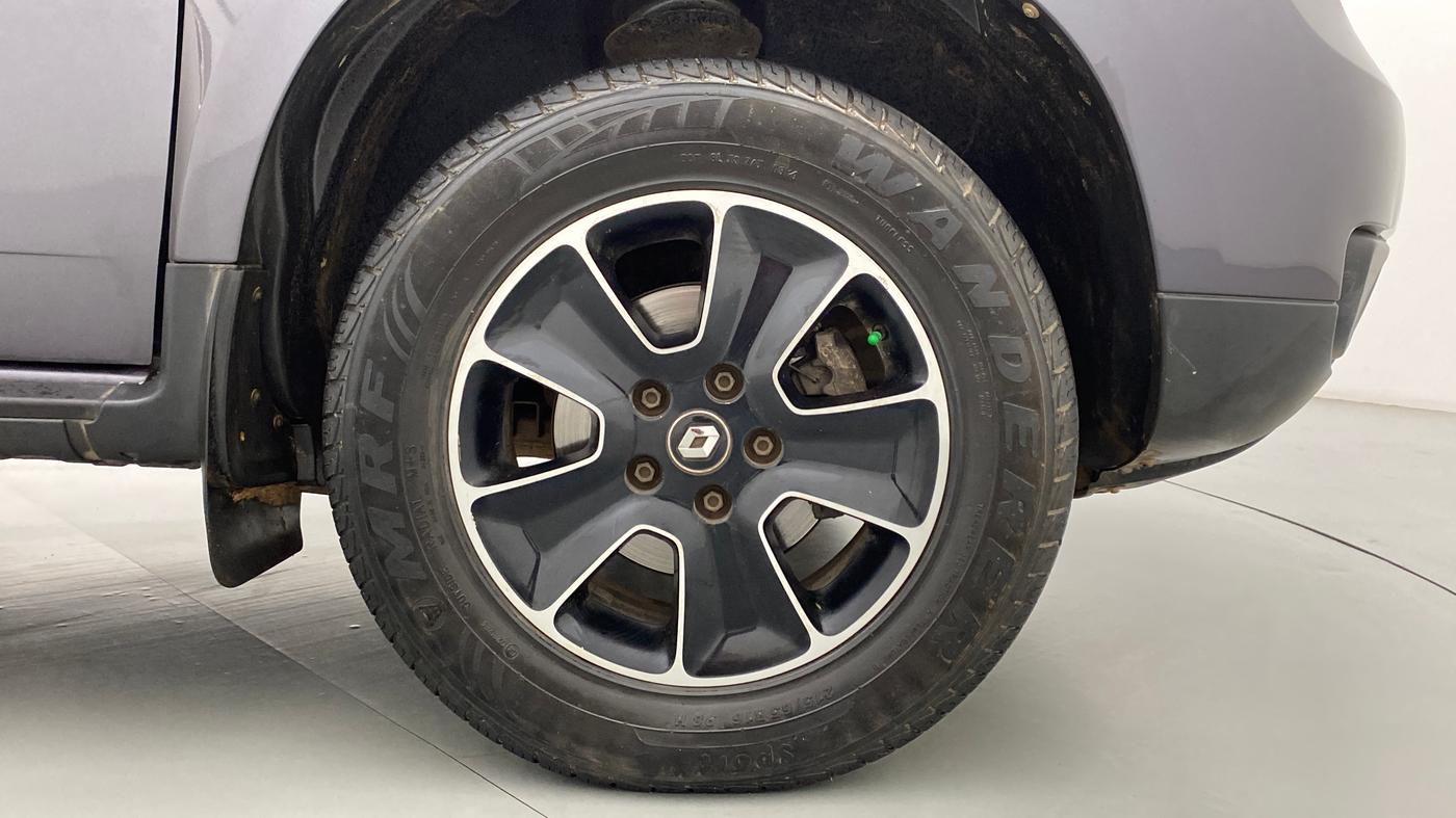 2019 Renault Duster RXS 85 PS, Diesel, Manual, 49,125 km, Right Front Wheel