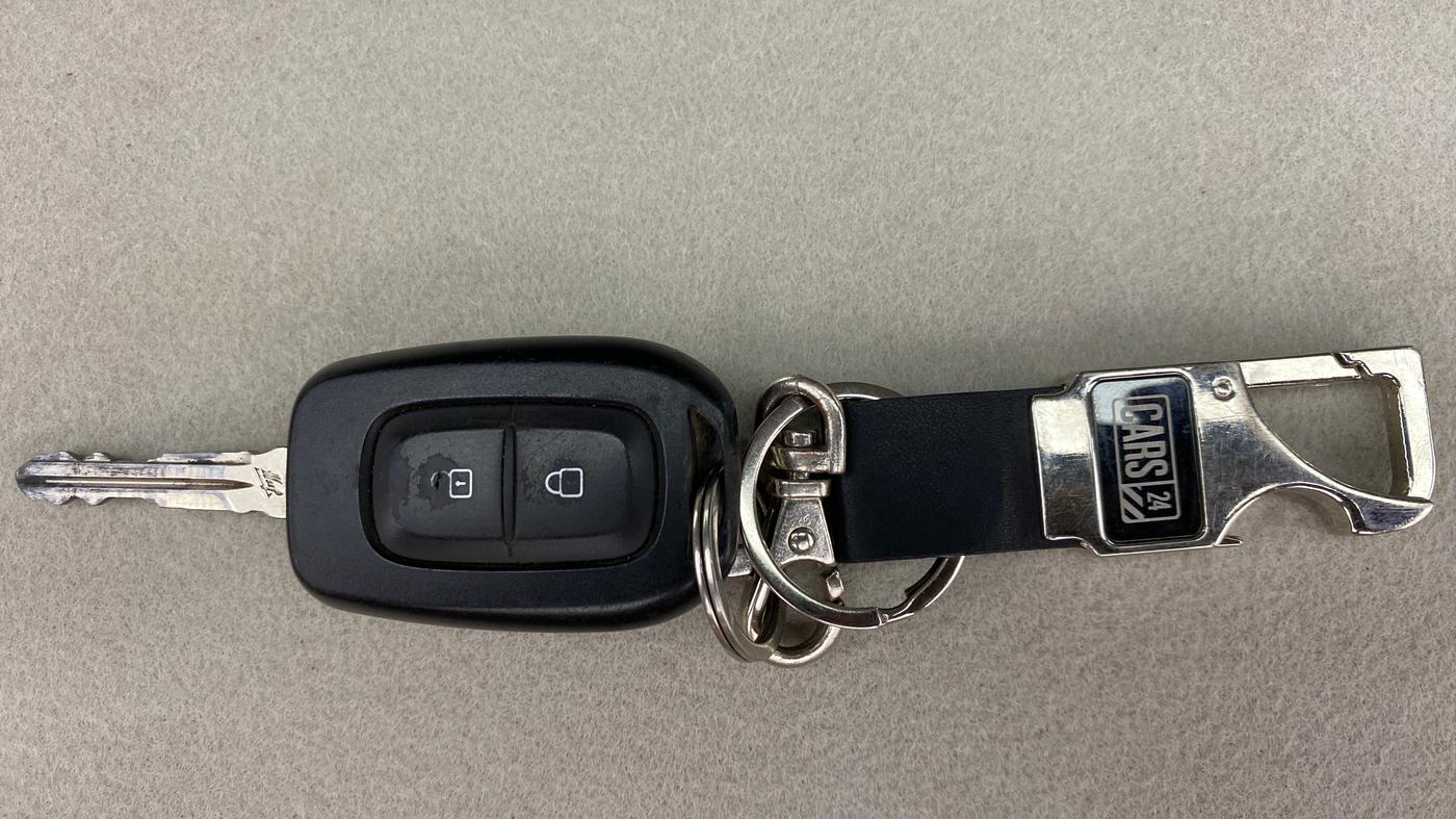 2019 Renault Duster RXS 85 PS, Diesel, Manual, 49,125 km, Key Close Up