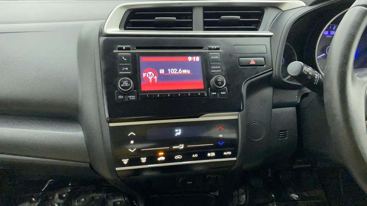 2017 Honda Jazz 1.2L I-VTEC V, Petrol, Manual, 48,733 km, Air Conditioner