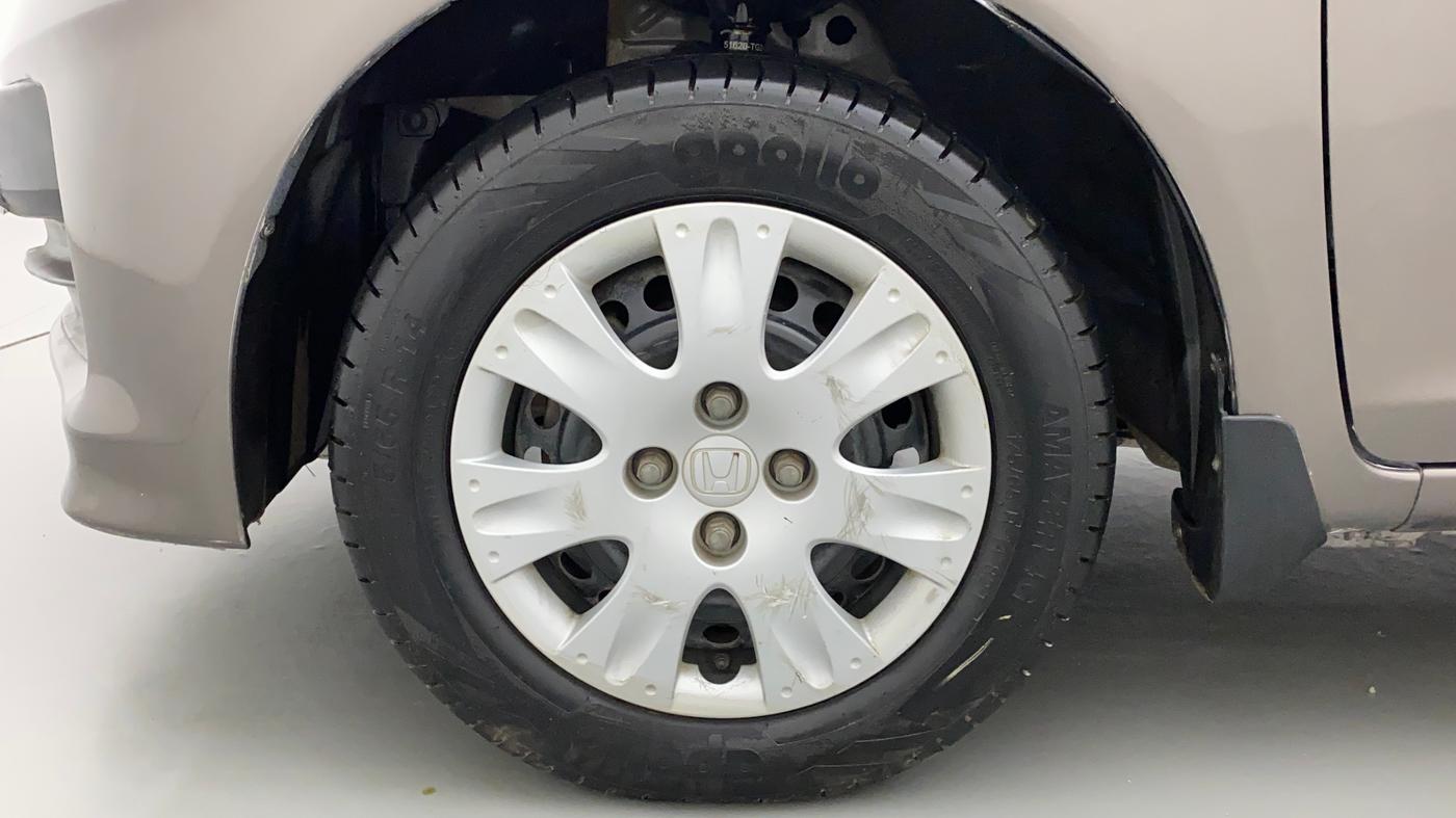 2013 Honda Brio S MT, Petrol, Manual, 27,460 km, Left Front Wheel