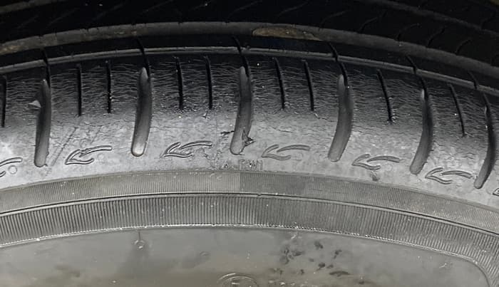 2022 Hyundai AURA SX 1.2, Petrol, Manual, 14,089 km, Right Front Tyre Tread