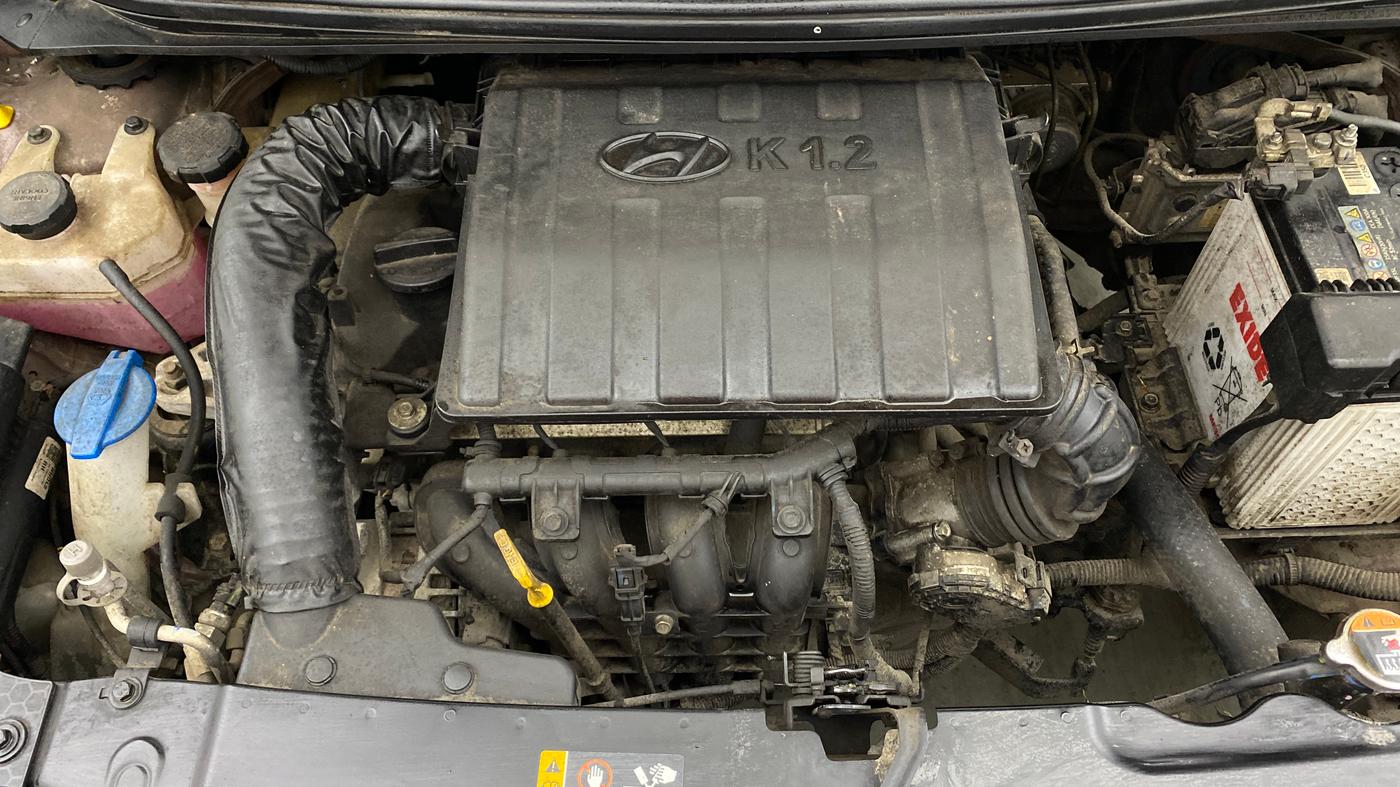 2022 Hyundai AURA SX 1.2, Petrol, Manual, 14,089 km, Engine View