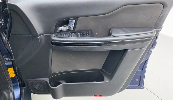 2018 Tata Hexa Varicor 320 XE, Diesel, Manual, 16,508 km, Driver Side Door Panels Control
