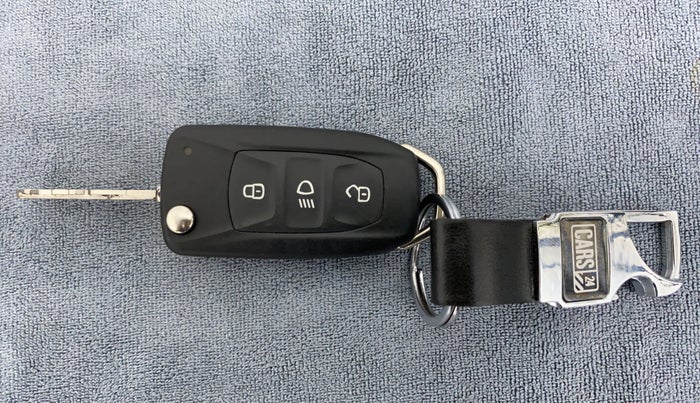2018 Tata Hexa Varicor 320 XE, Diesel, Manual, 16,508 km, Key Close Up