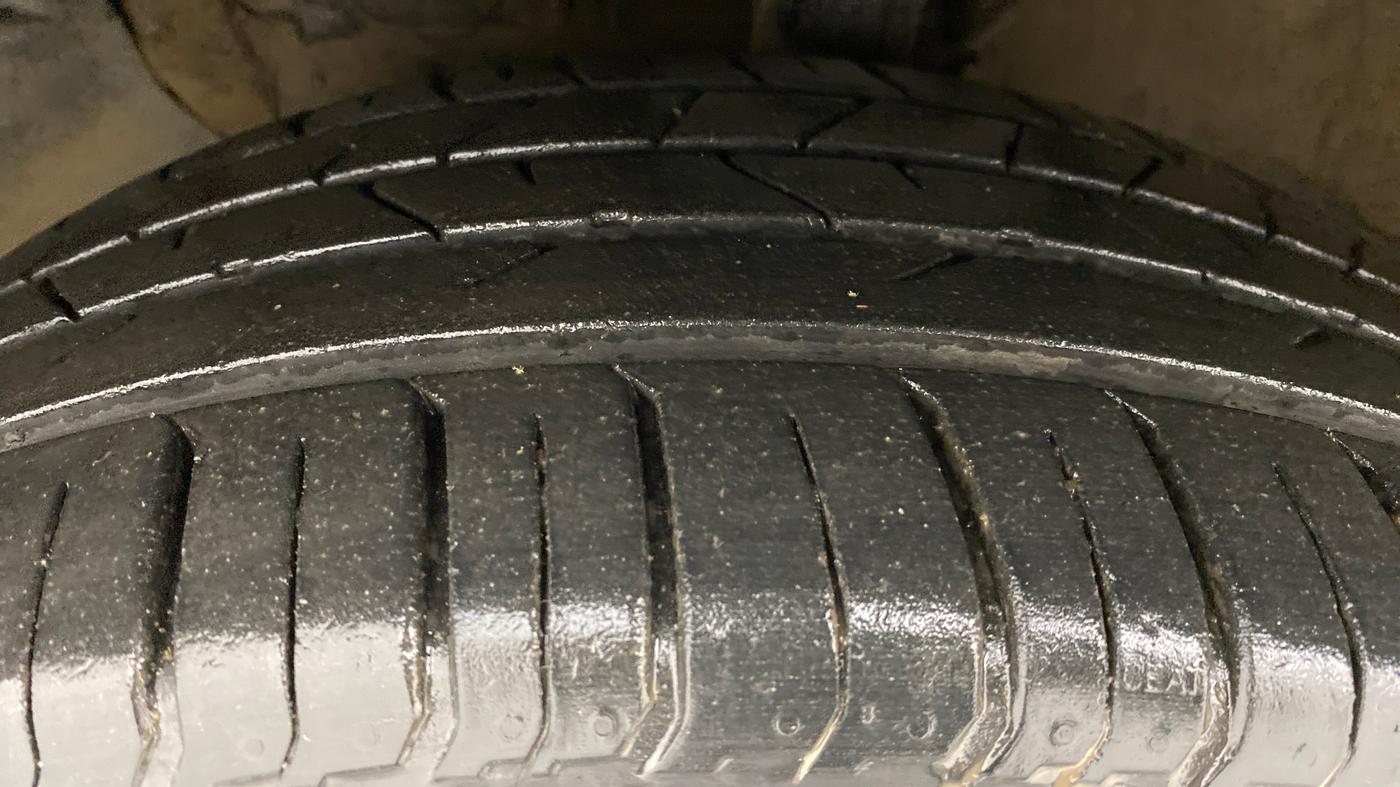 2016 Hyundai Creta 1.6 SX PLUS PETROL, Petrol, Manual, 82,962 km, Left Front Tyre Tread