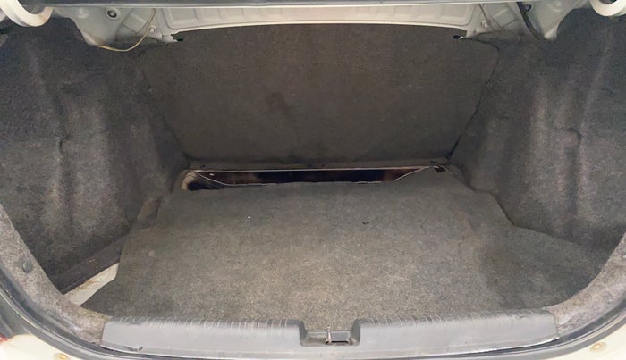 2016 Honda Amaze 1.2L I-VTEC E OPT, Petrol, Manual, 83,762 km, Boot Inside