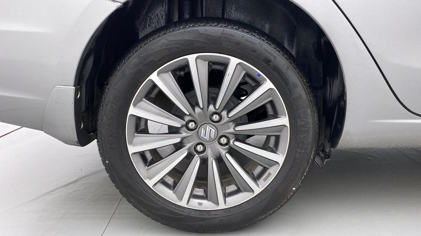 2019 Maruti Ciaz ALPHA 1.5 AT SHVS, Petrol, Automatic, 50,335 km, Right Rear Wheel