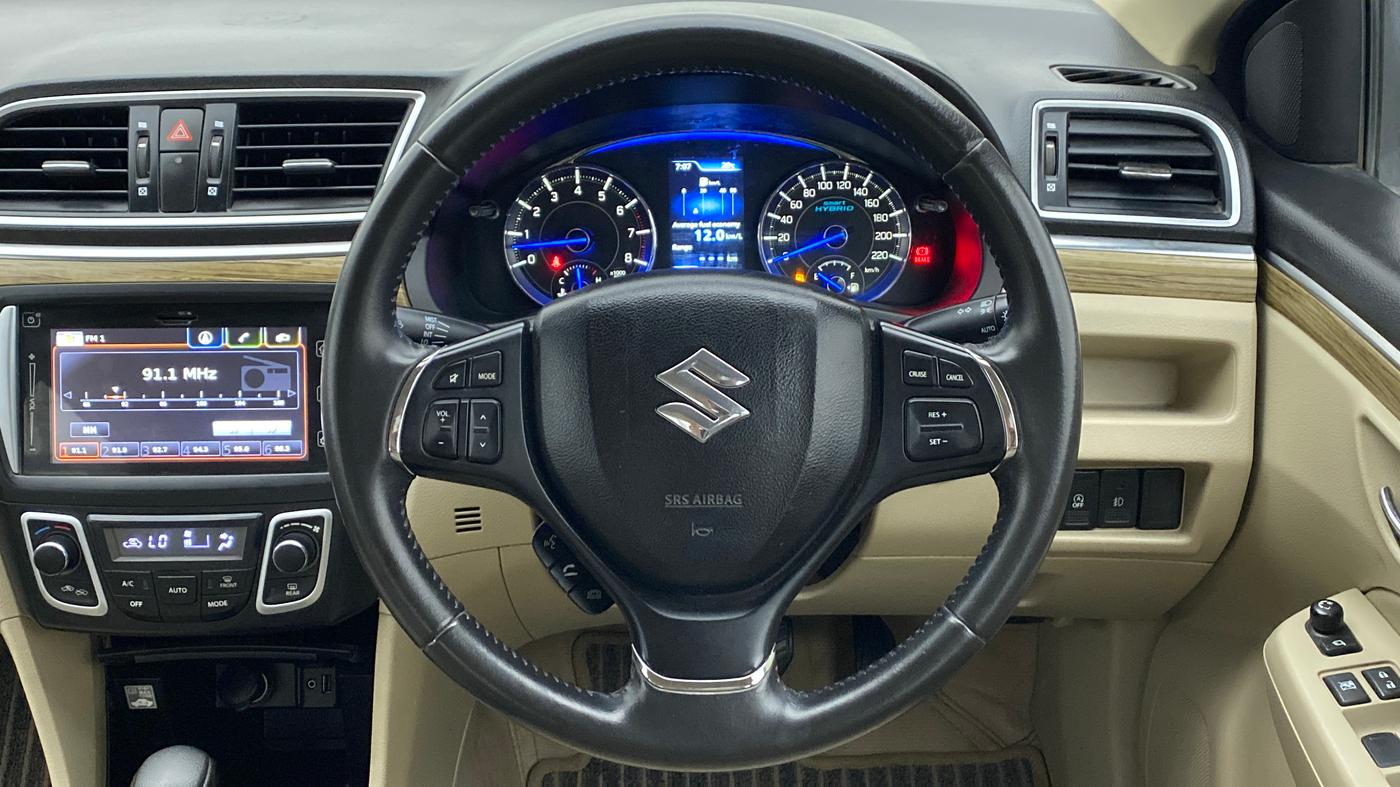 2019 Maruti Ciaz ALPHA 1.5 AT SHVS, Petrol, Automatic, 50,335 km, Steering Wheel Close Up