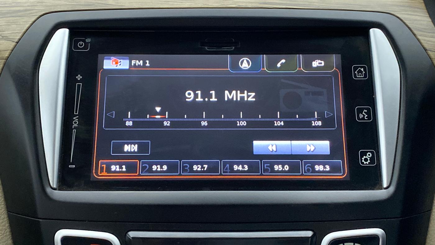 2019 Maruti Ciaz ALPHA 1.5 AT SHVS, Petrol, Automatic, 50,335 km, Infotainment System